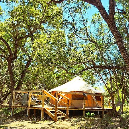 Al'S Hideaway Glamping Tents Hotel Pipe Creek Luaran gambar