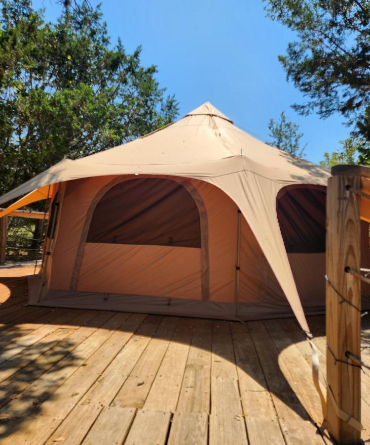 Al'S Hideaway Glamping Tents Hotel Pipe Creek Luaran gambar